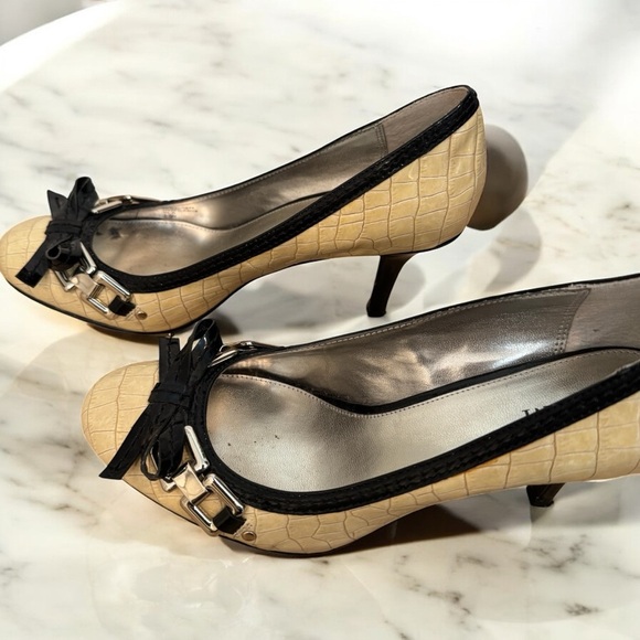 Alfani Beige and Black Heels - Picture 4 of 5